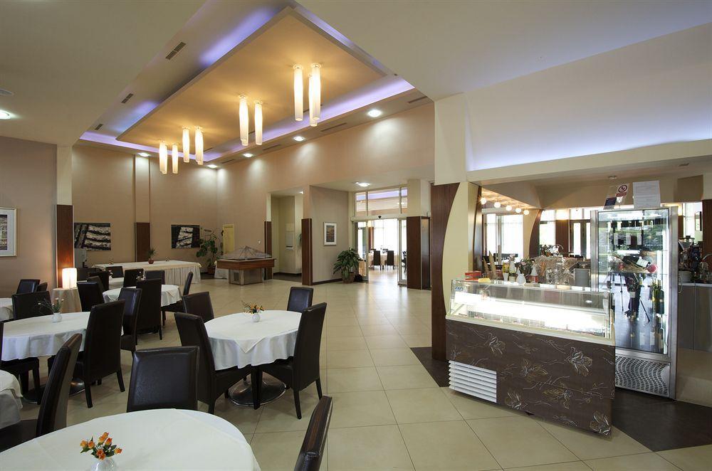 Hotel Fontana Buzet Dış mekan fotoğraf
