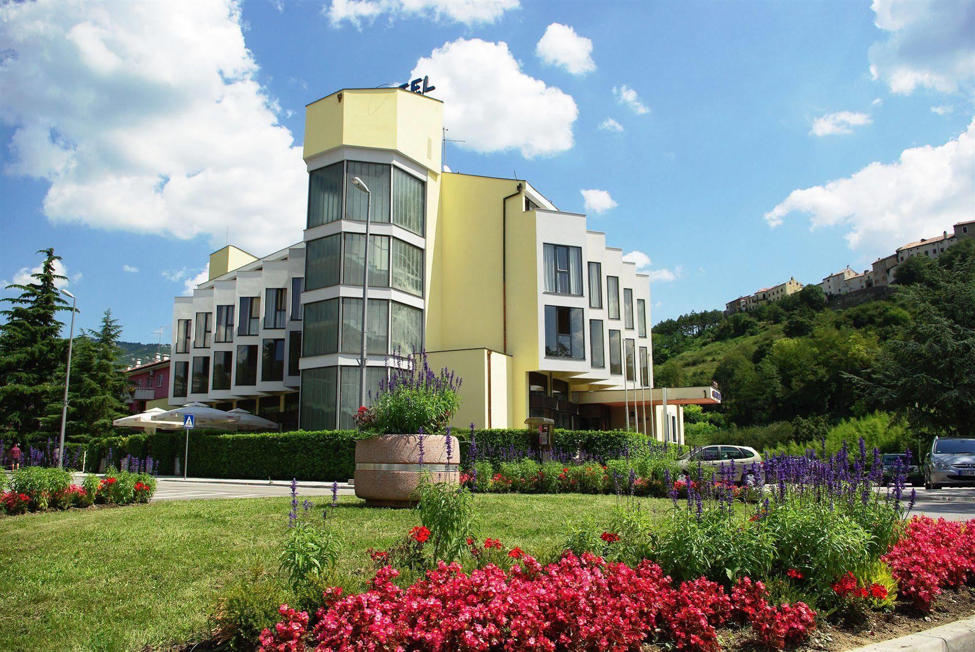 Hotel Fontana Buzet Dış mekan fotoğraf