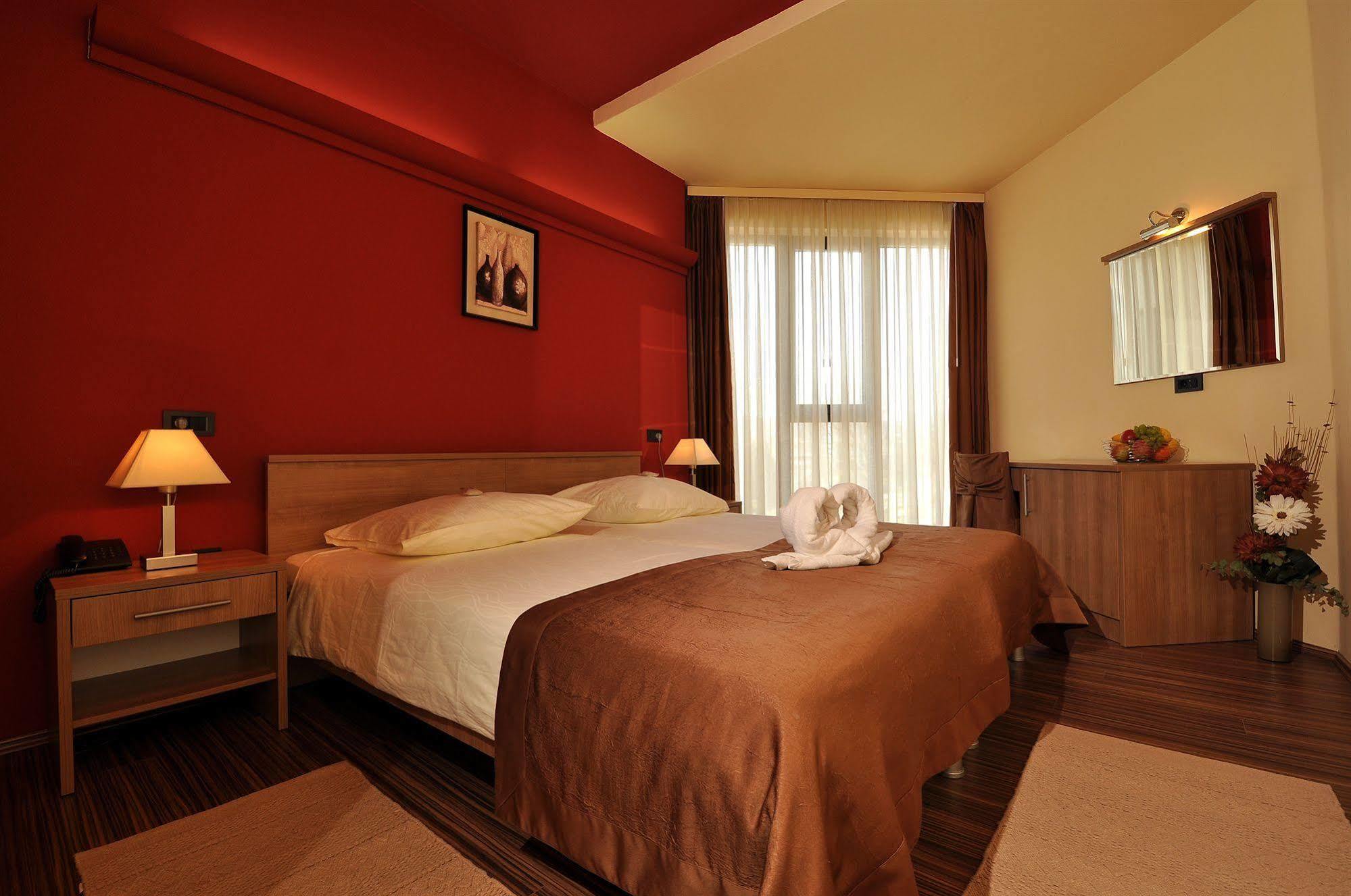 Hotel Fontana Buzet Dış mekan fotoğraf