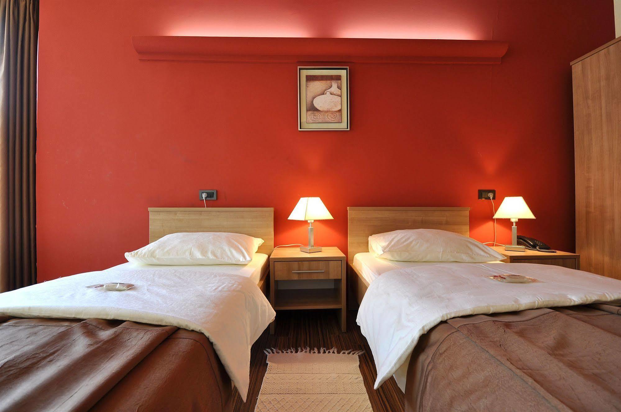 Hotel Fontana Buzet Dış mekan fotoğraf